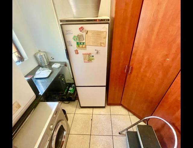 3 BEDROOM TOWNHOUSE FOR SALE IN OAKDENE